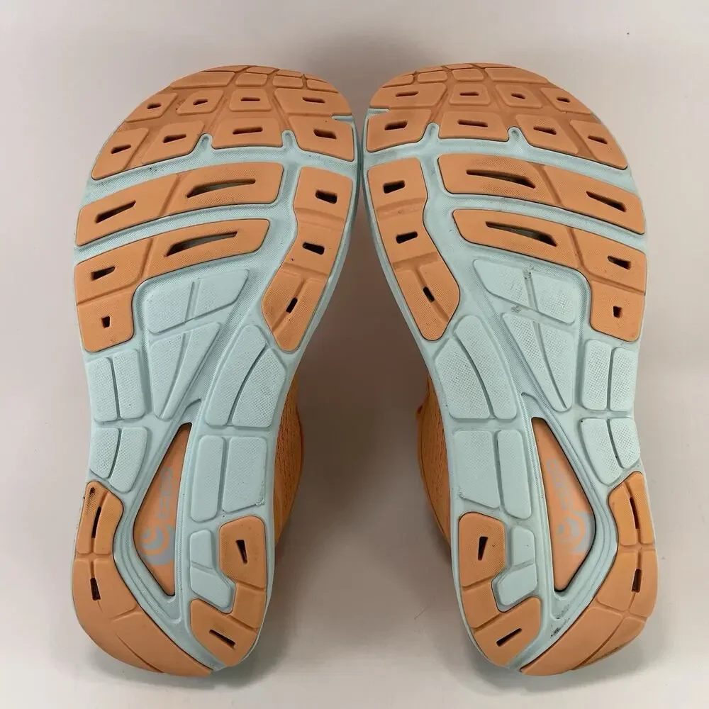 Topo Designs cushioned low running